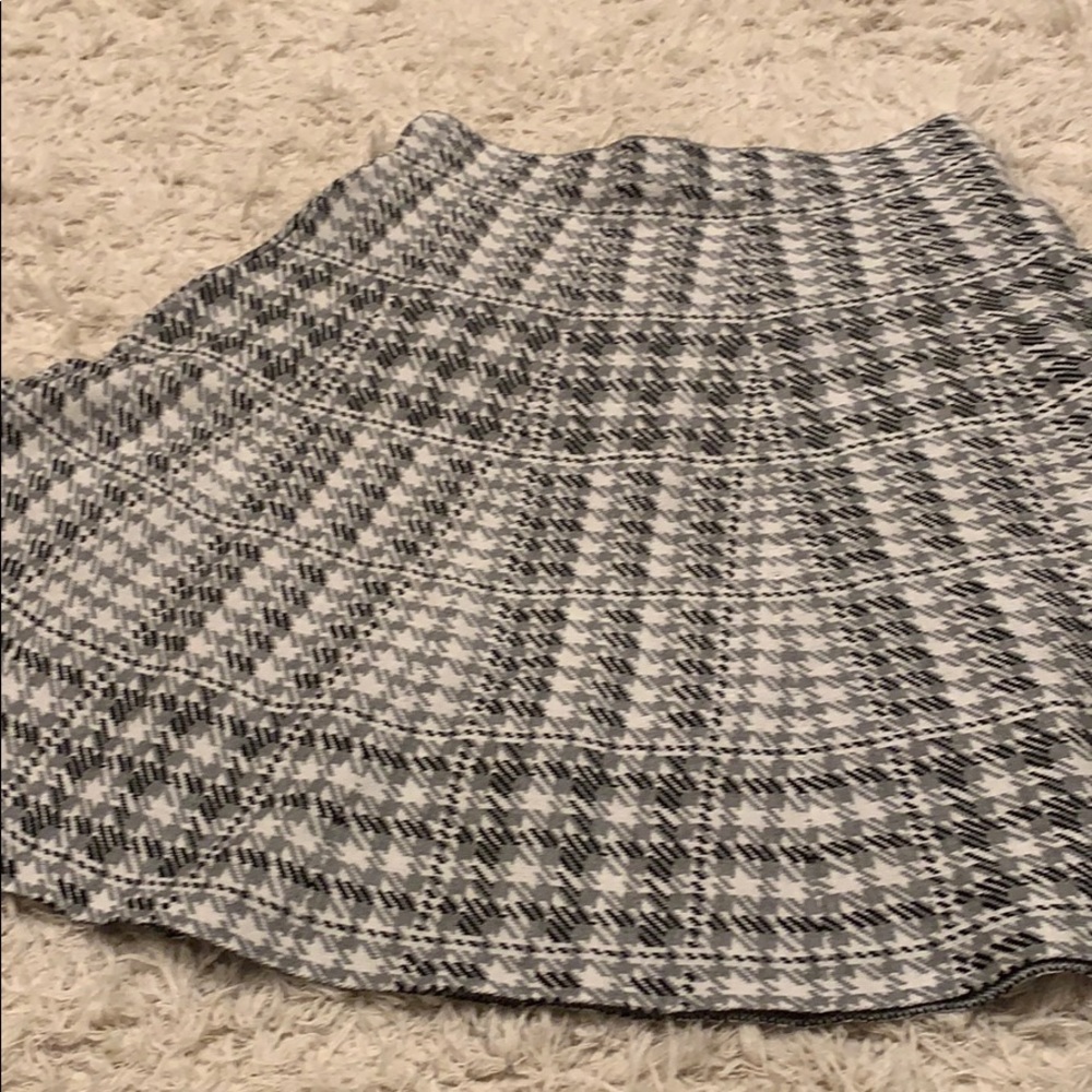 Brand New Vila Milano Skirt with Tags - Picture 5 of 5